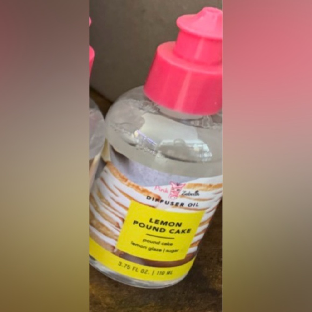 Pink Zebra Lemon Cake Scented Oil with Pink Cap
